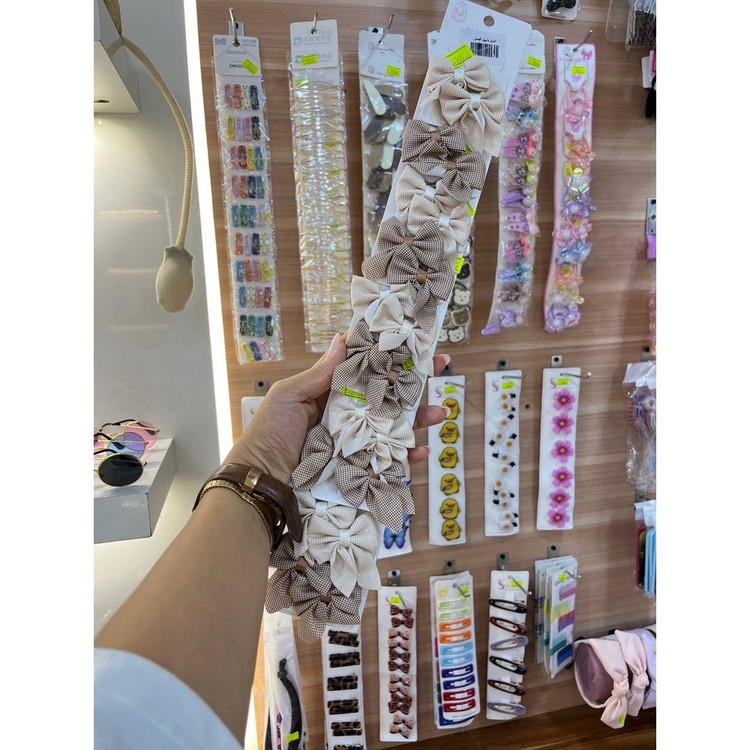 گیره استیکری پاپیون